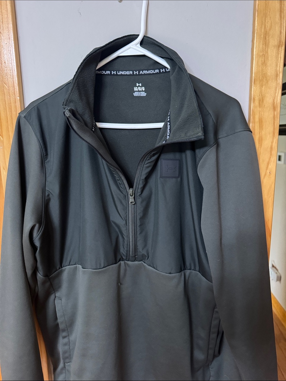 Under Armour Men’s Black Half-Zip Performance Pullover